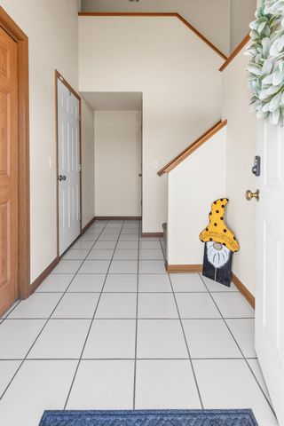 5743 MERLIN Lane, Council Bluffs, IA 51501