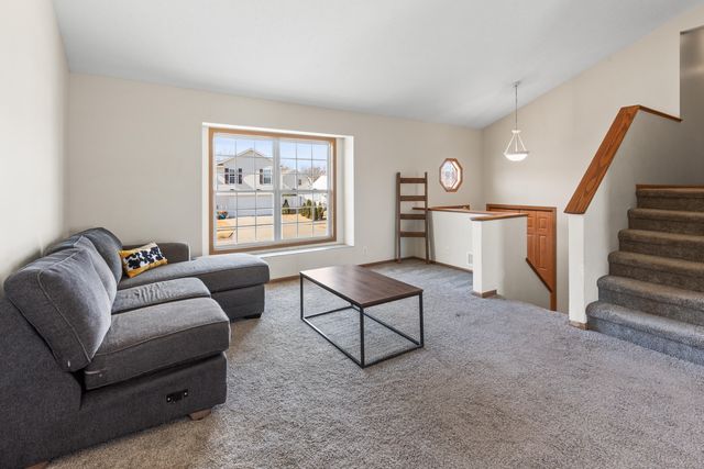 5743 MERLIN Lane, Council Bluffs, IA 51501