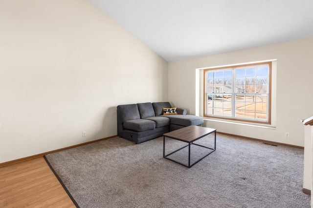 5743 MERLIN Lane, Council Bluffs, IA 51501