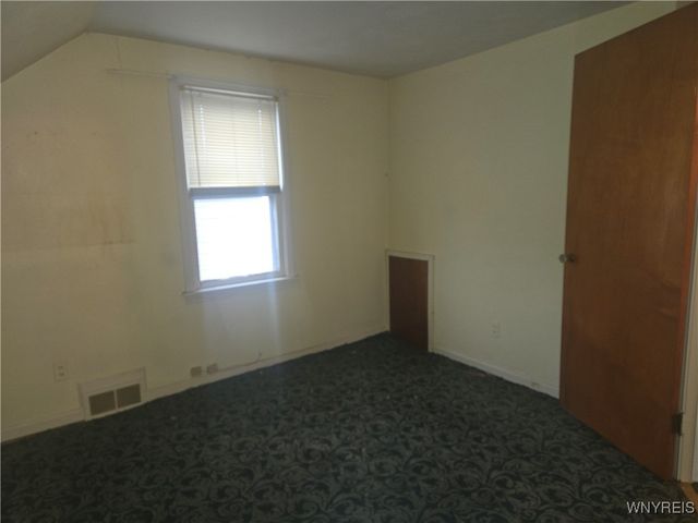 298 Lowell Road, Tonawanda, NY 14217