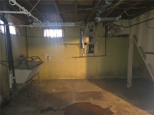 298 Lowell Road, Tonawanda, NY 14217