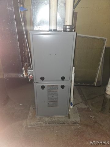 298 Lowell Road, Tonawanda, NY 14217