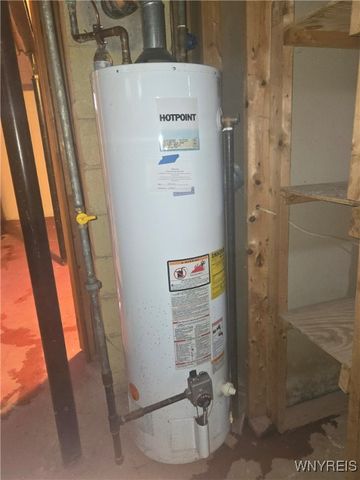 298 Lowell Road, Tonawanda, NY 14217