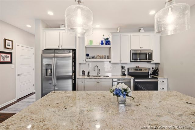 3018 Taylor Cove Drive, Louisville, KY 40220