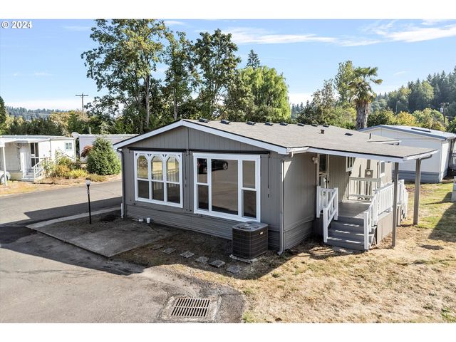 18830 HIGHWAY 99E 28, Oregon City, OR 97045