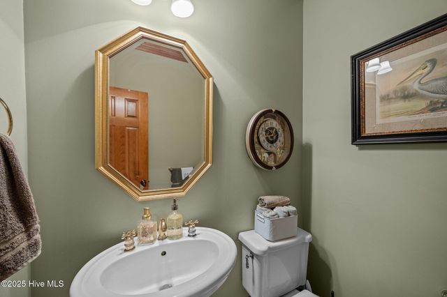 3008 Westview Drive, Greenville, NC 27834