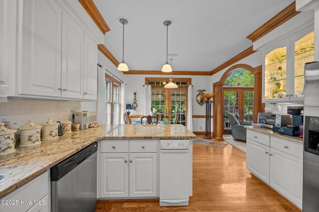 3008 Westview Drive, Greenville, NC 27834