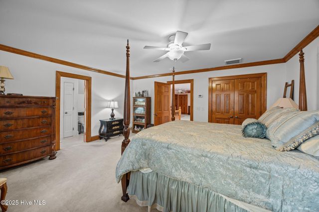 3008 Westview Drive, Greenville, NC 27834