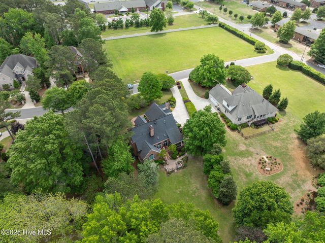 3008 Westview Drive, Greenville, NC 27834