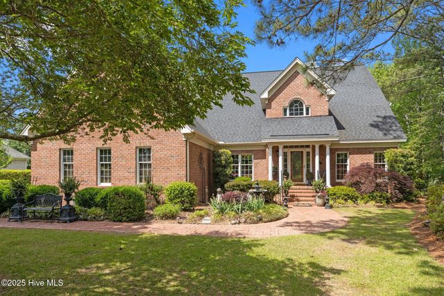 3008 Westview Drive, Greenville, NC 27834