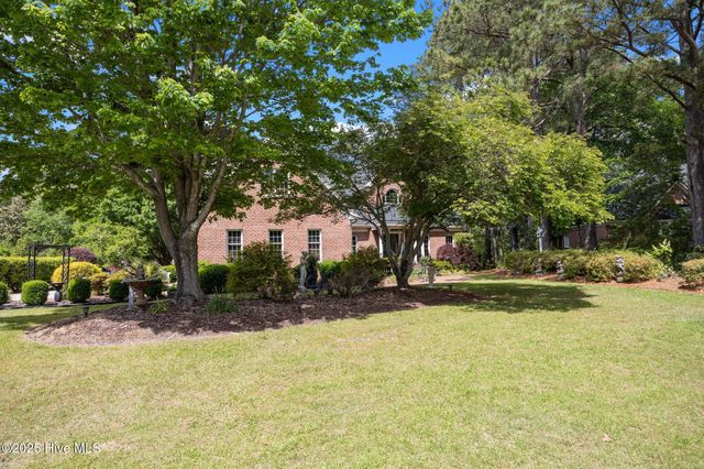 3008 Westview Drive, Greenville, NC 27834