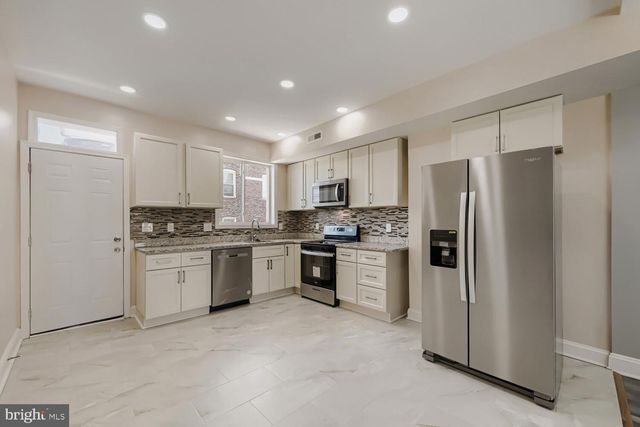 3127 E MONUMENT ST, Baltimore, MD 21205