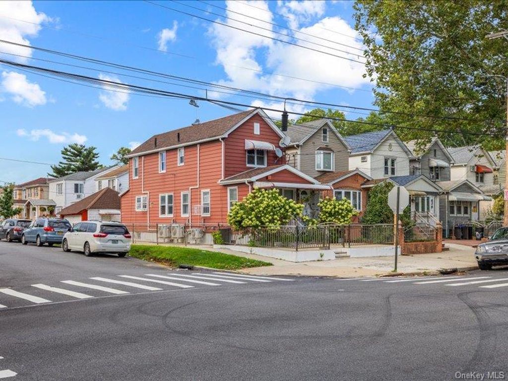 124-01 111, South Ozone Park, NY 11420 — photo 2