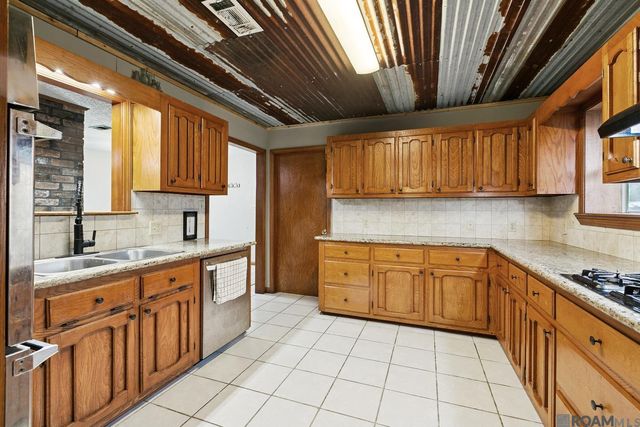 3312 Younger Dr, Addis, LA 70710