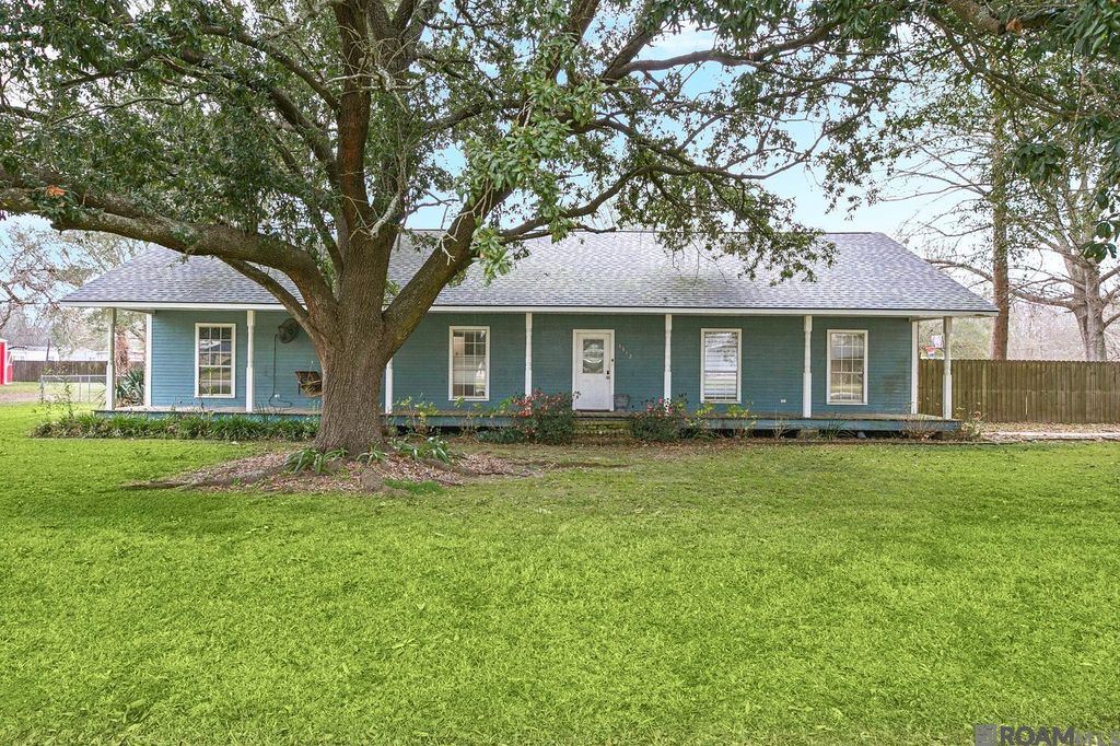 3312 Younger Dr, Addis, LA 70710