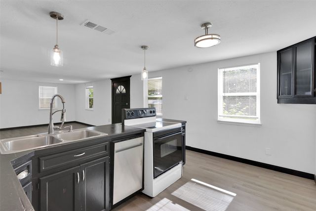 27 Richard Drive, Gordonville, TX 76245
