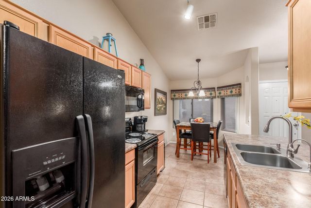 42683 W ANNE Lane, Maricopa, AZ 85138