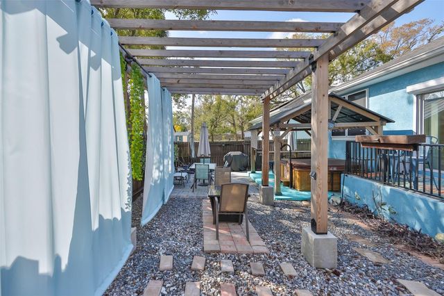 8607 N TALIAFERRO AVENUE, Tampa, FL 33604