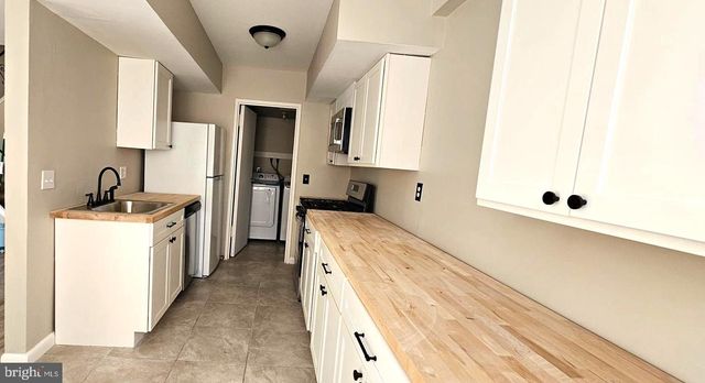 501 GERMANTOWN CT, Warminster, PA 18974