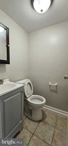 501 GERMANTOWN CT, Warminster, PA 18974