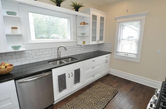 653 Oakwood Avenue, Columbus, OH 43205