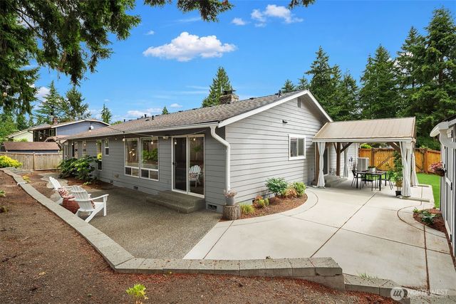 6203 144th Avenue NE, Redmond, WA 98052