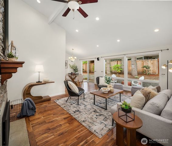 6203 144th Avenue NE, Redmond, WA 98052