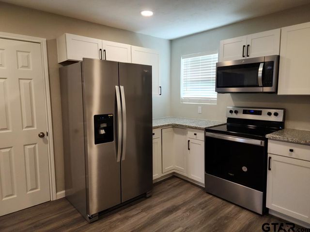 402 W. Carolina St, Palestine, TX 75803