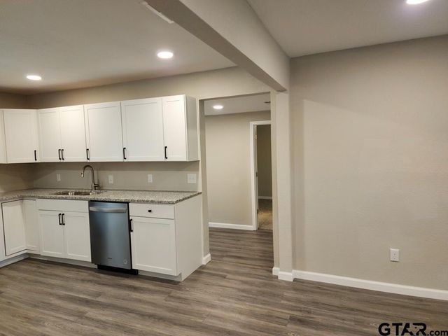 402 W. Carolina St, Palestine, TX 75803