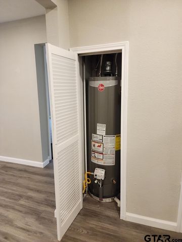 402 W. Carolina St, Palestine, TX 75803