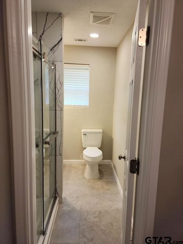 402 W. Carolina St, Palestine, TX 75803