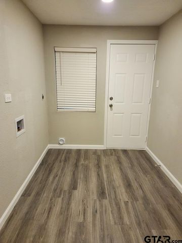 402 W. Carolina St, Palestine, TX 75803