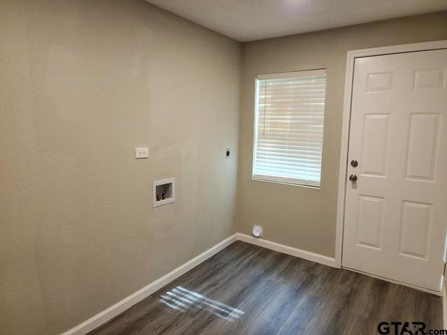 402 W. Carolina St, Palestine, TX 75803