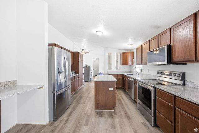 29 W GROVER ST, Layton, UT 84041