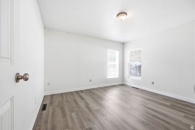 29 W GROVER ST, Layton, UT 84041