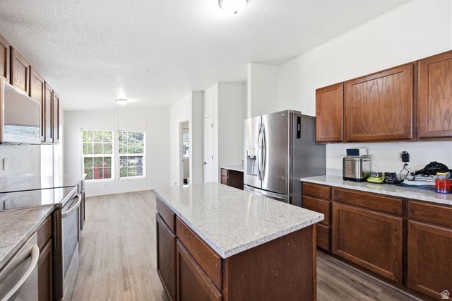 29 W GROVER ST, Layton, UT 84041