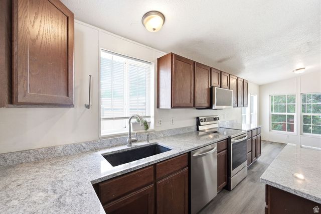 29 W GROVER ST, Layton, UT 84041