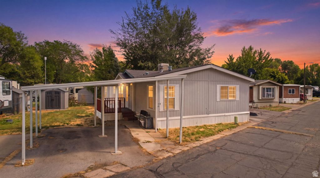 29 W GROVER ST, Layton, UT 84041