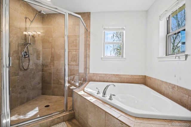 6846 Williamsbury Circle, Independence Charter Township, MI 48348