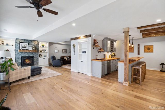 6846 Williamsbury Circle, Independence Charter Township, MI 48348