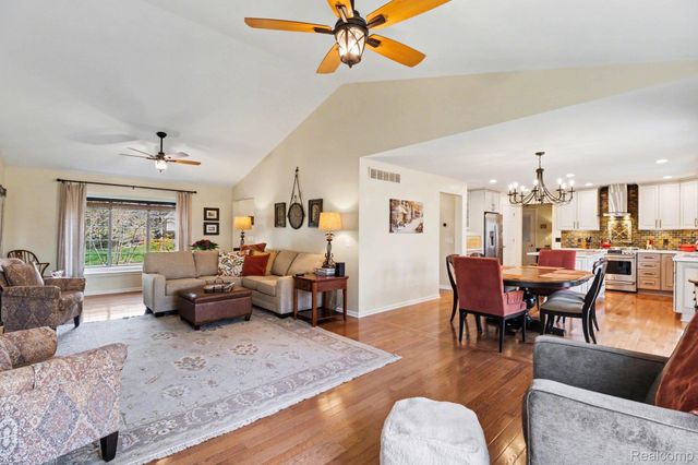 6846 Williamsbury Circle, Independence Charter Township, MI 48348