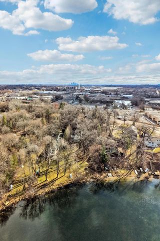 4936 Shady Oak Road S, Minnetonka, MN 55343