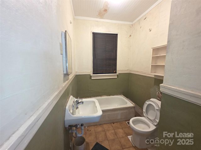 1323 The Plaza None, Charlotte, NC 28205