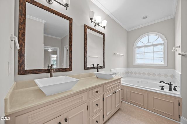 6216 Acorn Ridge Trail, Hillsborough, NC 27278