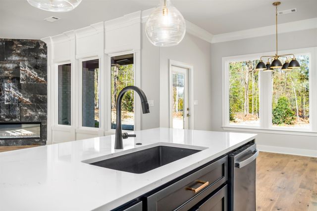 8 Acambaro Place, Hot Springs Village, AR 71909