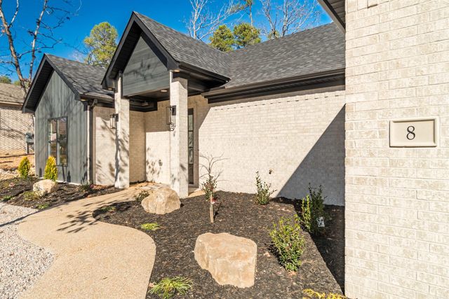 8 Acambaro Place, Hot Springs Village, AR 71909