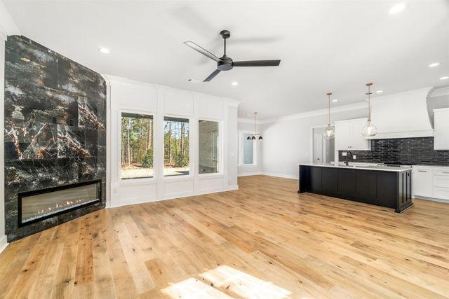 8 Acambaro Place, Hot Springs Village, AR 71909