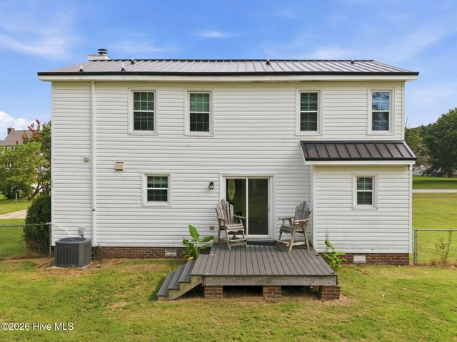 949 Teakwood Drive, Greenville, NC 27834