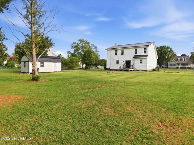 949 Teakwood Drive, Greenville, NC 27834