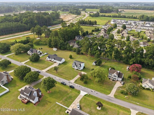949 Teakwood Drive, Greenville, NC 27834